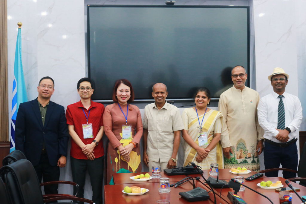 thao le at the conference